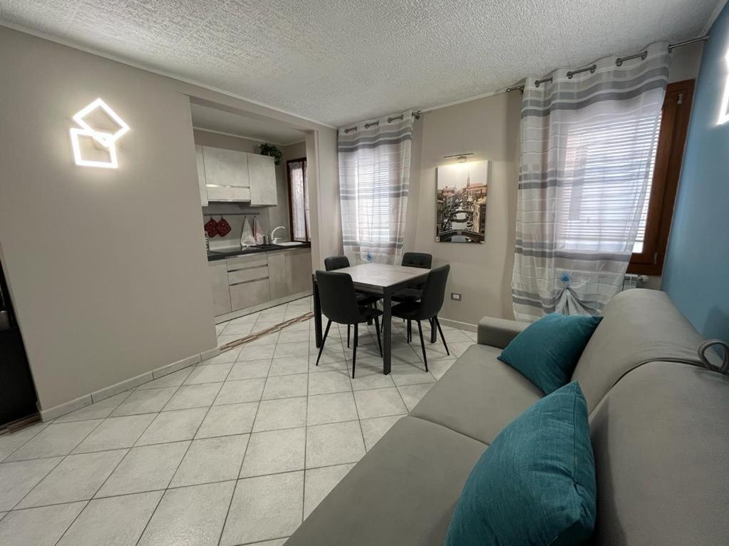 Casa Fiorenza Apartment Чоджия Екстериор снимка